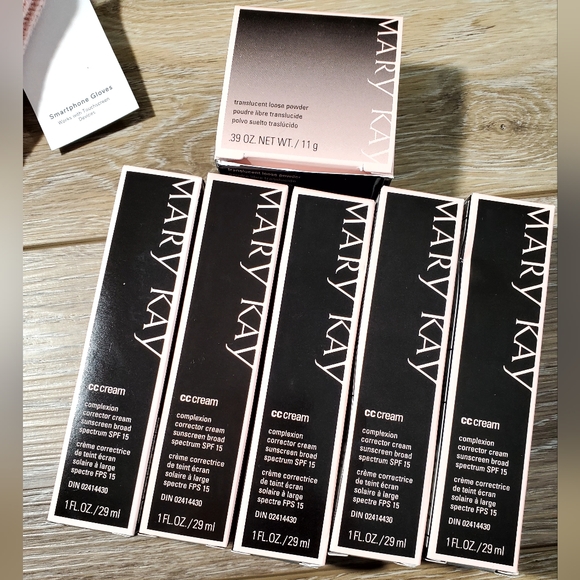 Mary Kay Skin Care, Cosmetics CC Cream, translucent powder, make-up remover - Picture 10 of 14
